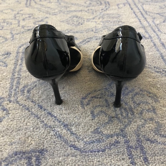 BCBG black/white patent Peep-toe heels - Picture 3 of 4